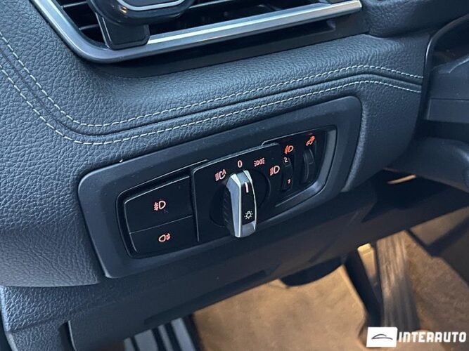 BMW 216d 44 interauto-car