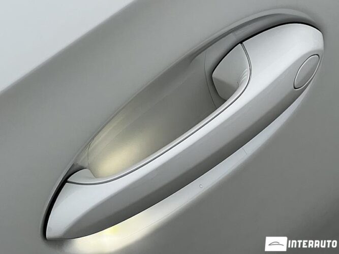 BMW X6 4.0i 61 interauto-car