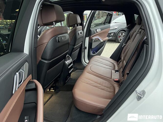 BMW X6 4.0i 56 interauto-car