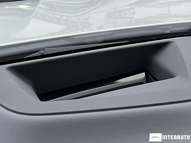 BMW X6 4.0i 47 interauto-car