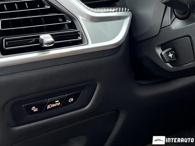 BMW X6 4.0i 64 interauto-car