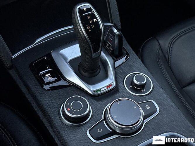 alfa romeo Stelvio Sprint 2022