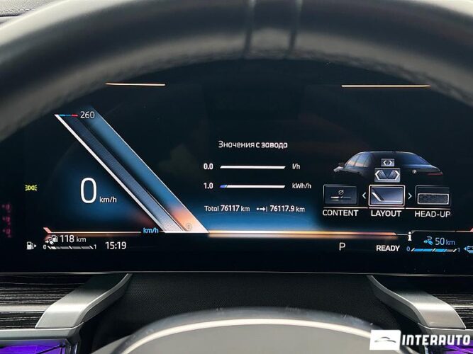 BMW 750e XDrive 49 interauto-car