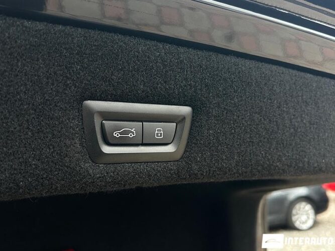 BMW 750e XDrive 63 interauto-car