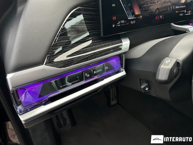 BMW 750e XDrive 46 interauto-car