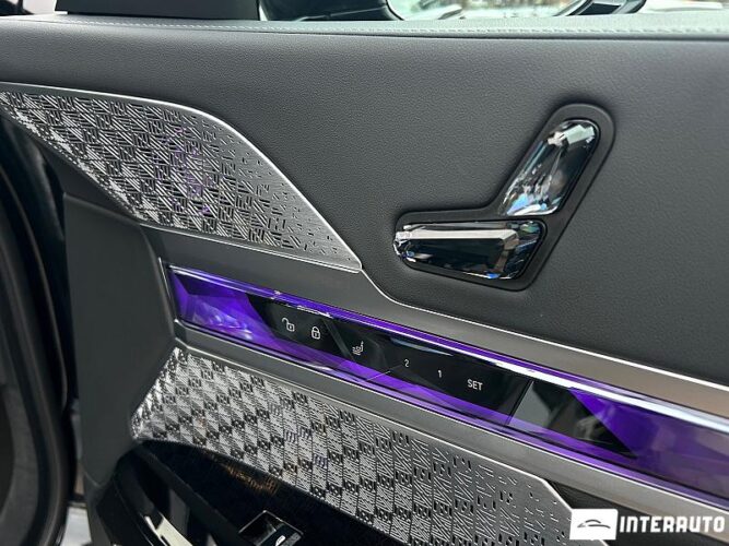 BMW 750e XDrive 59 interauto-car