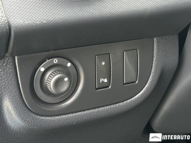 Dacia Sandero Stepway 46 interauto-car