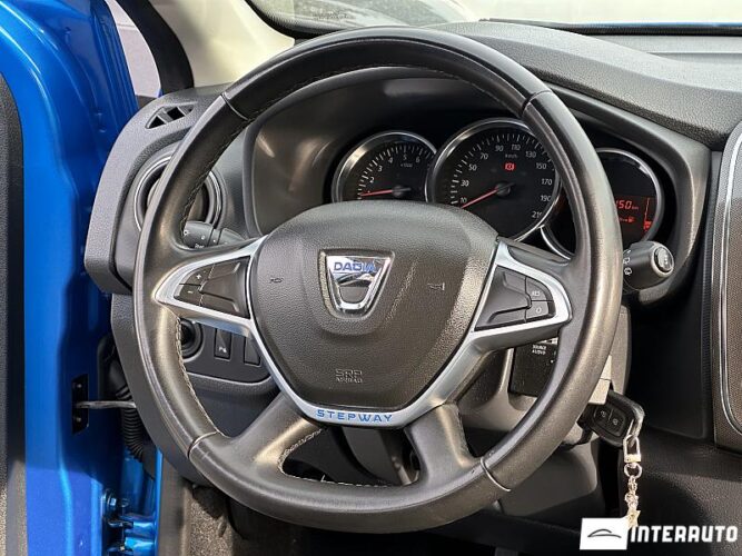 Dacia Sandero Stepway 36 interauto-car