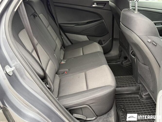 Hyundai Tucson 44 interauto-car