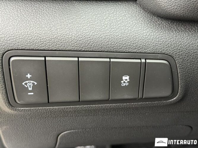 Hyundai Tucson 37 interauto-car