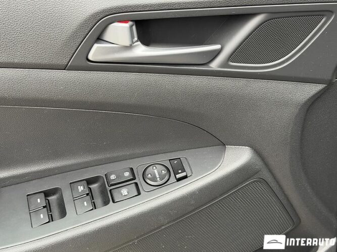 Hyundai Tucson 34 interauto-car