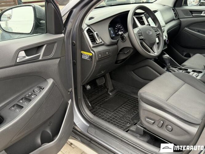 Hyundai Tucson 33 interauto-car