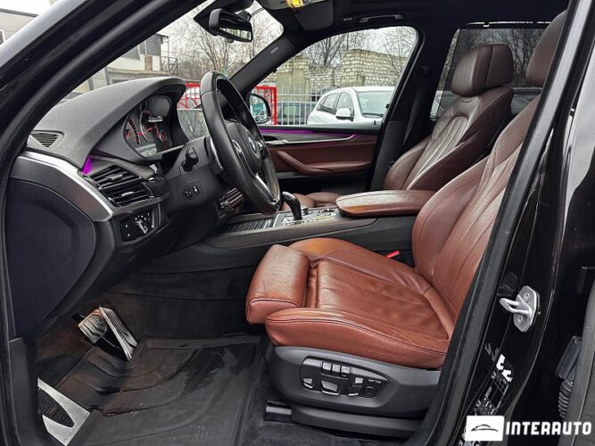 BMW X5 3.0D 40 interauto-car