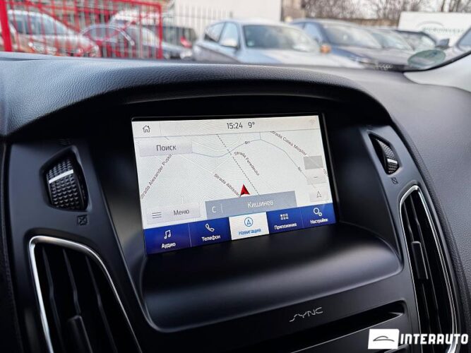 Ford Focus 43 interauto-car