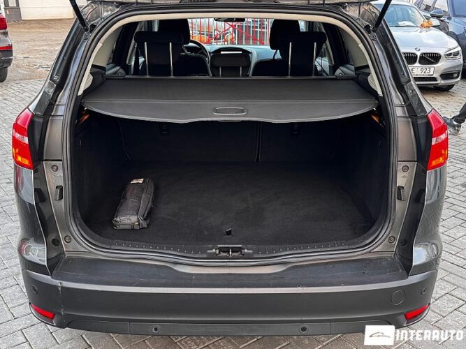 Ford Focus 48 interauto-car