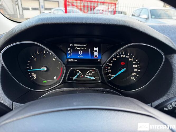 Ford Focus 40 interauto-car