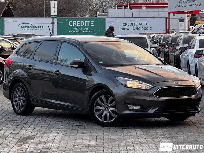 Ford Focus 31 interauto-car