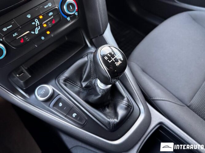 Ford Focus 45 interauto-car