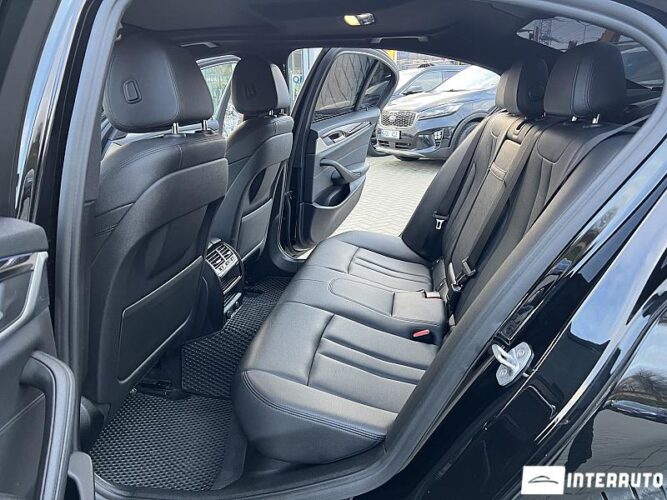 BMW 530e 50 interauto-car