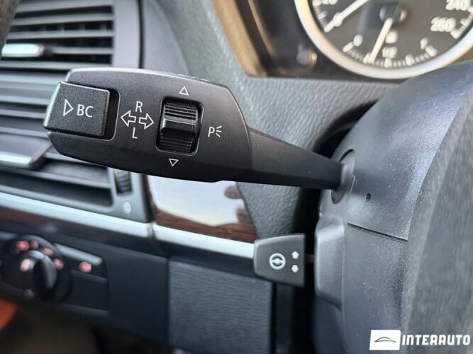 BMW X6 3.5i 46 interauto-car