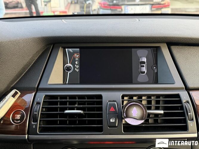 BMW X6 3.5i 47 interauto-car