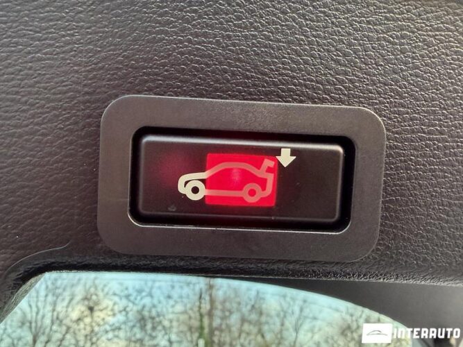 BMW X6 3.5i 55 interauto-car