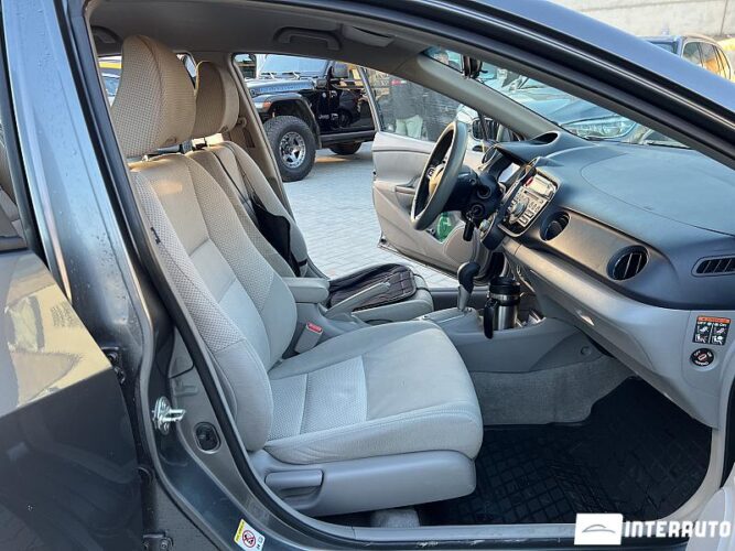 Honda Insight 41 interauto-car