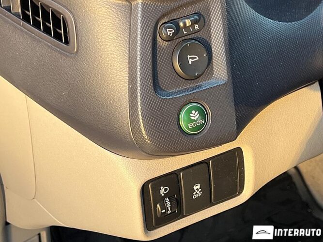 Honda Insight 44 interauto-car