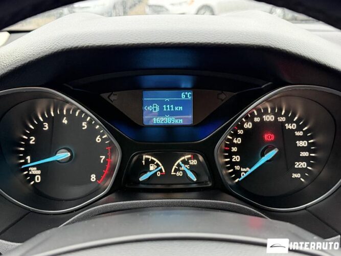 Ford Focus 40 interauto-car