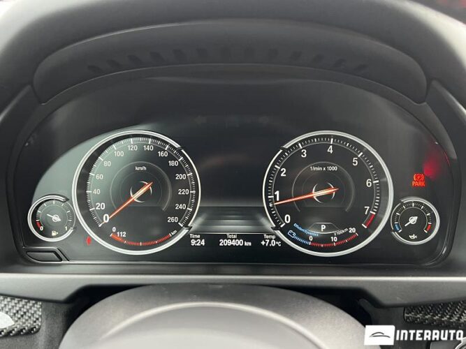 BMW X5 5.0i 44 interauto-car