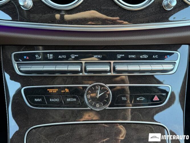 Mercedes E 350 49 interauto-car