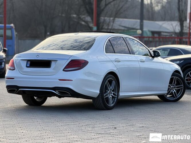 Mercedes E 350 35 interauto-car