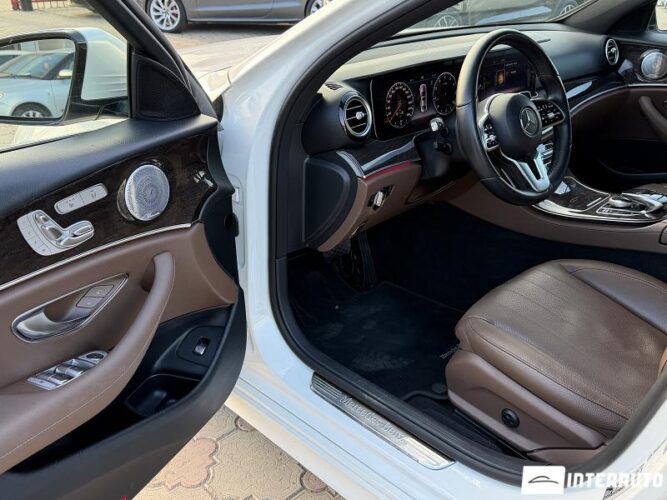 Mercedes E 350 39 interauto-car