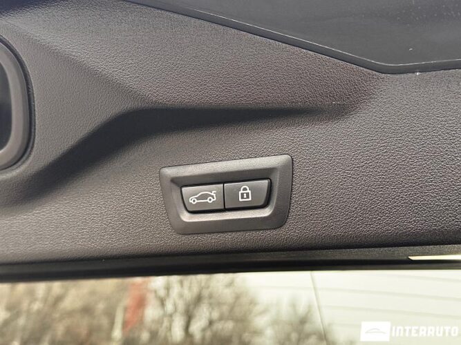 BMW X5 4.5e 60 interauto-car