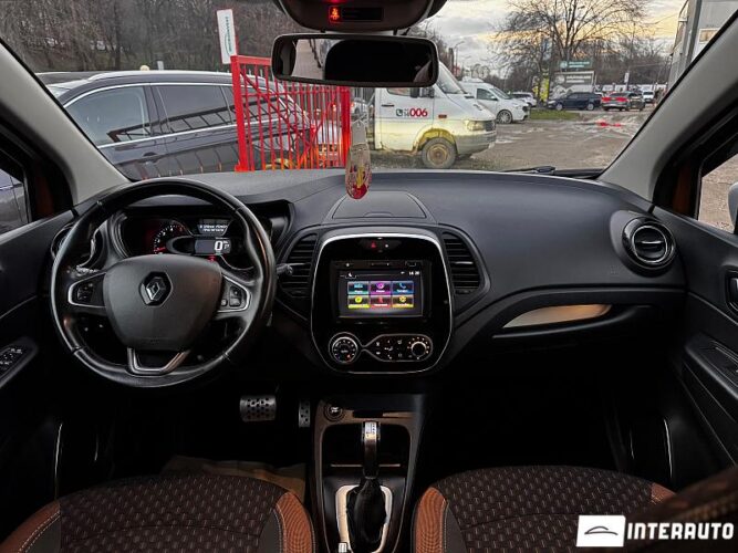 Renault Captur 36 interauto-car