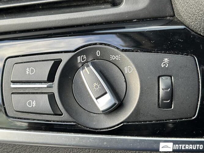 BMW X3 2.0D 51 interauto-car