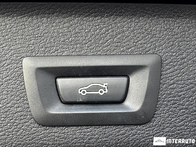 BMW X3 2.0D 53 interauto-car