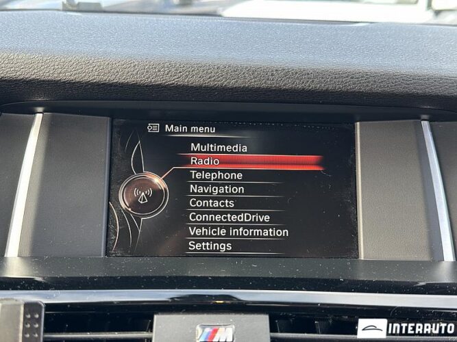 BMW X3 2.0D 42 interauto-car