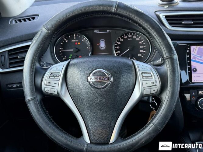 Nissan Qashqai 33 interauto-car
