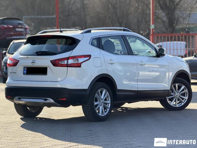Nissan Qashqai 28 interauto-car