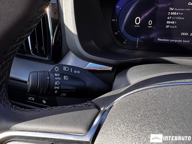 Volvo XC 60 49 interauto-car