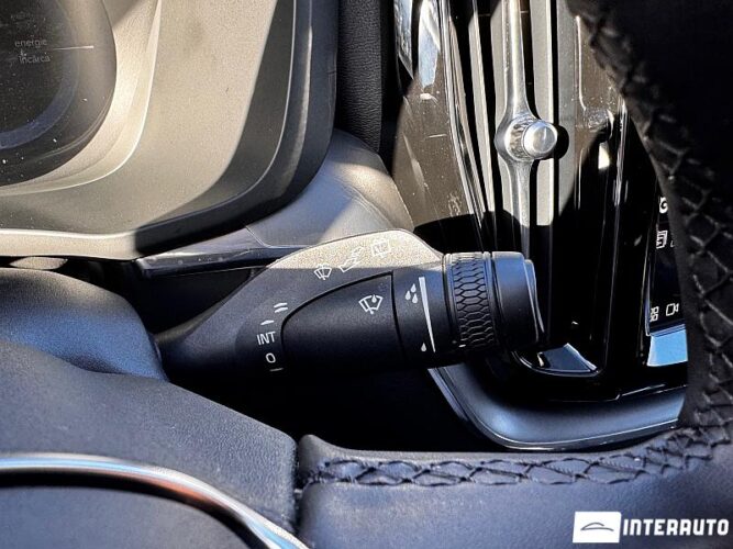 Volvo XC 60 48 interauto-car