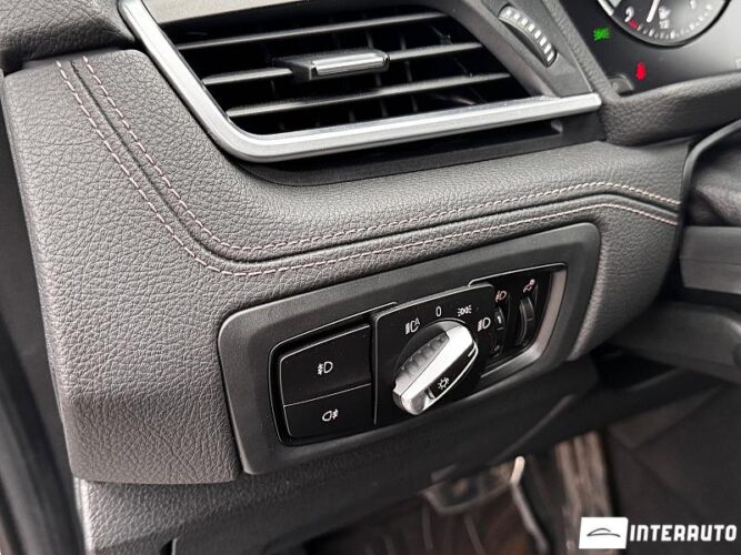 BMW 218i 43 interauto-car