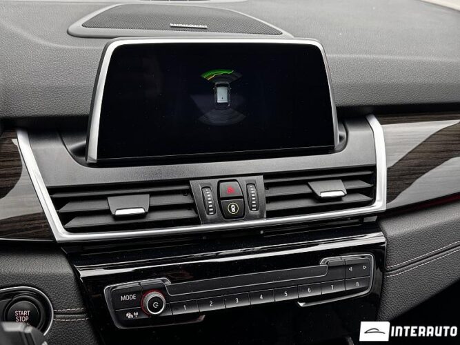 BMW 218i 40 interauto-car