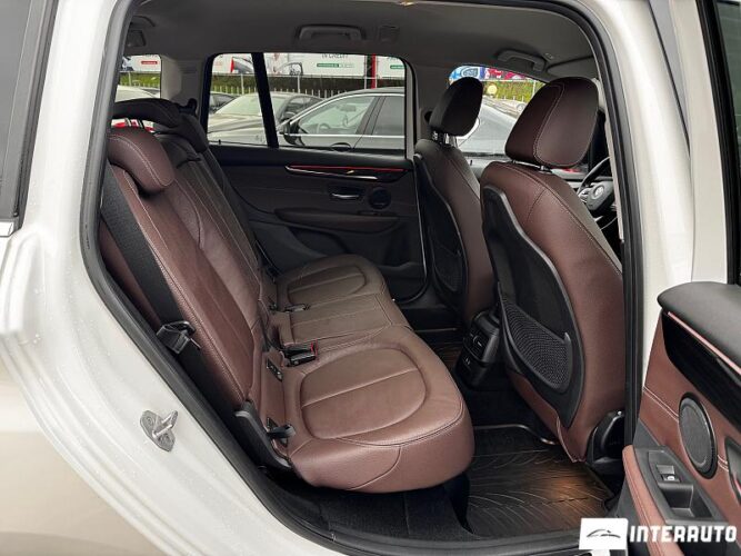 BMW 218i 45 interauto-car