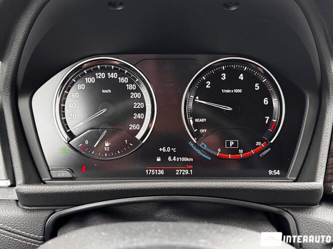 BMW 218i 39 interauto-car