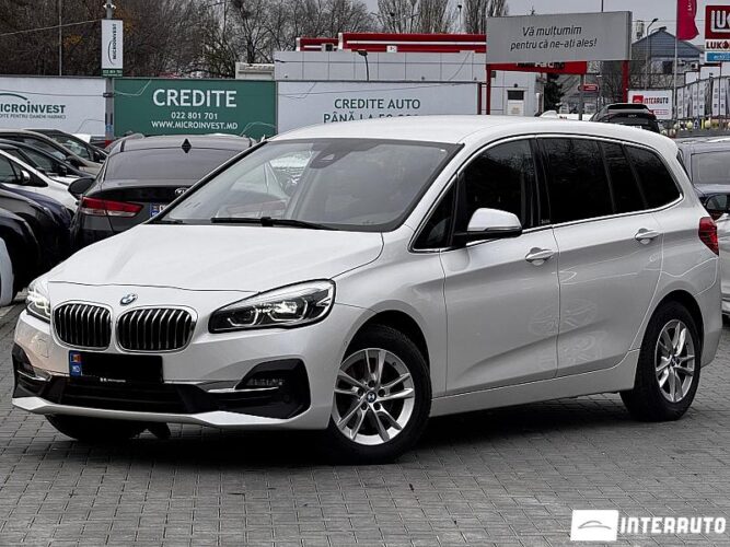 BMW 218i 31 interauto-car