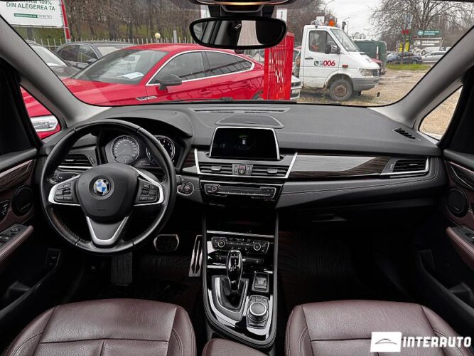 BMW 218i 37 interauto-car