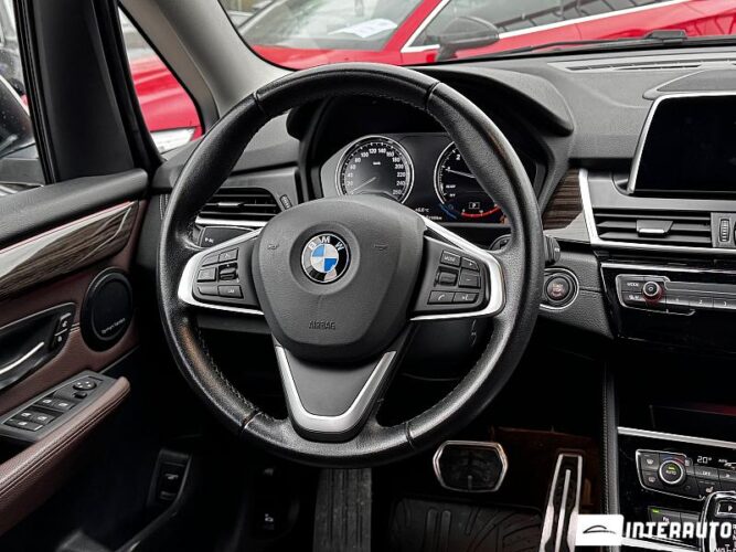 BMW 218i 38 interauto-car
