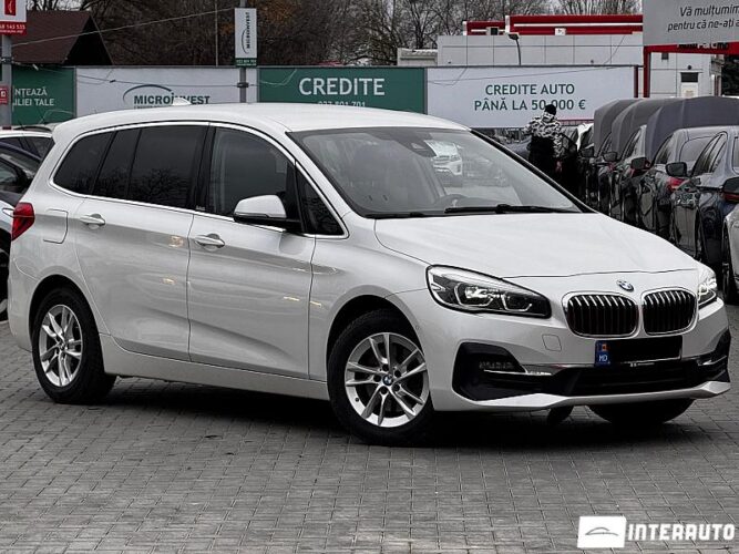 BMW 218i 33 interauto-car